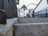Skuteč - schody ke kostelu
